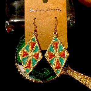 5for15 New geometric design orange gold and green earrings